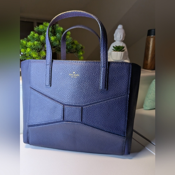 kate spade Handbags - Kate Spade Navy Blue Bridge Place Francisca Large Tote Bag